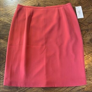 NWT Le Suit Coral Pencil Skirt, Fully Lined, Hidden Back Zip, Kick Pleat, Sz 12P